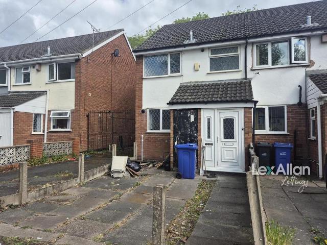 3 bedroom end of terrace house to rent
