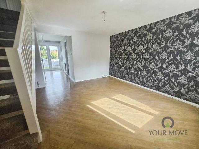3 bedroom end of terrace house to rent