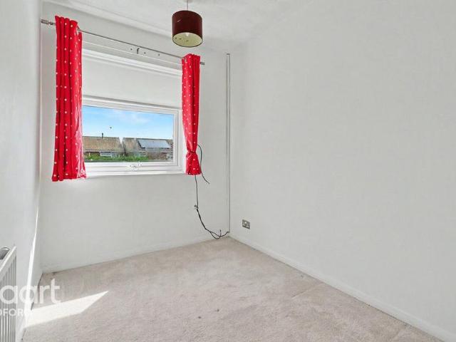 3 bedroom end of terrace house to rent