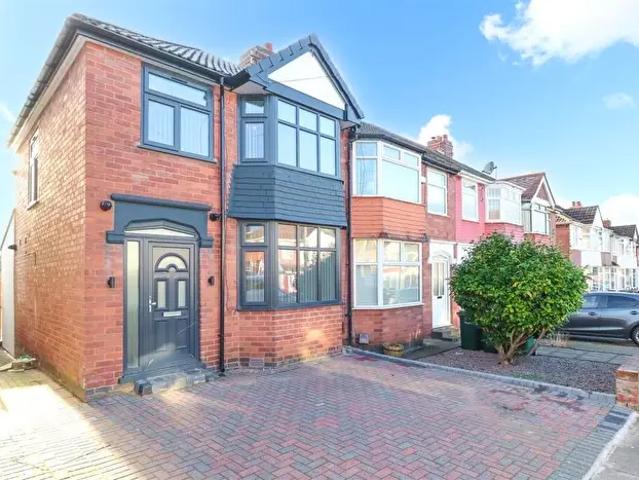 3 Bedroom End Of Terrace House To Rent In The Martyrs Close, Cheylesmore, Coventry, CV3