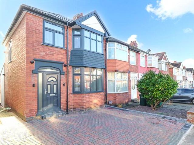 3 Bedroom End Of Terrace House To Rent In The Martyrs Close, Cheylesmore, Coventry, CV3