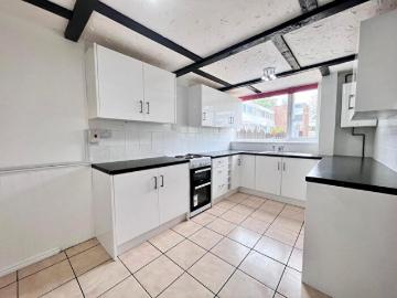 3 Bedroom End Of Terrace House To Rent In Watten Court, Bletchley, Milton Keynes, MK2