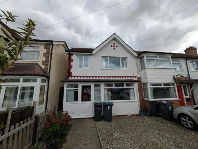 3 Bedroom End Of Terrace House To Rent In Benson Road, Kings Heath, Birmingham, B14