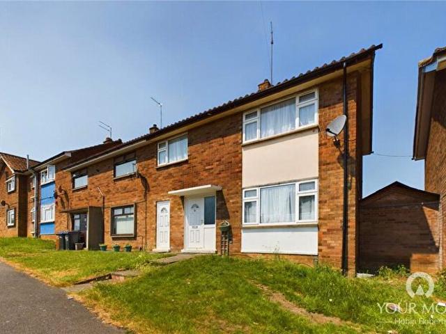 3 Bedroom End Of Terrace House To Rent In East Oval, Kings Heath, Northampton, NN5