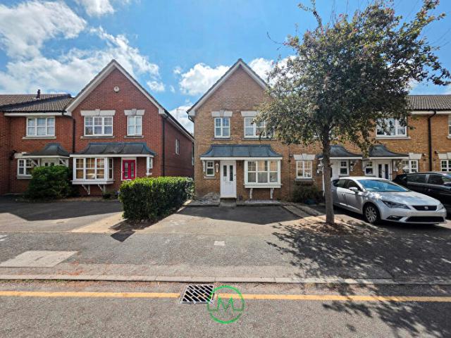 3 Bedroom End Of Terrace House To Rent In Friarscroft Way, Aylesbury, HP20