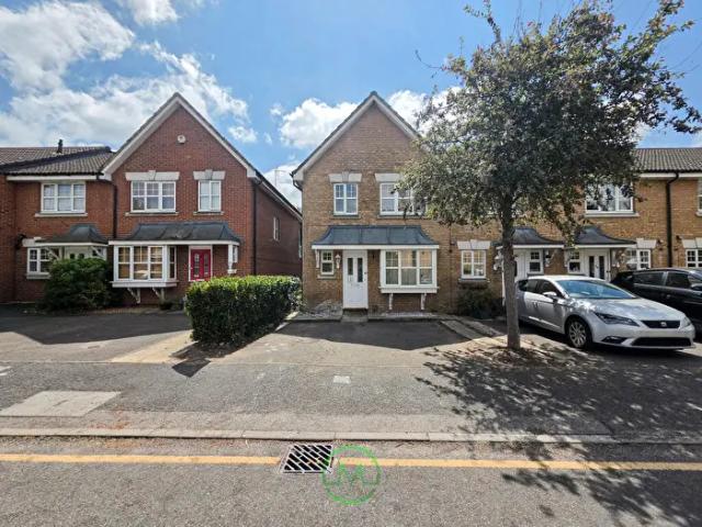 3 Bedroom End Of Terrace House To Rent In Friarscroft Way, Aylesbury, HP20