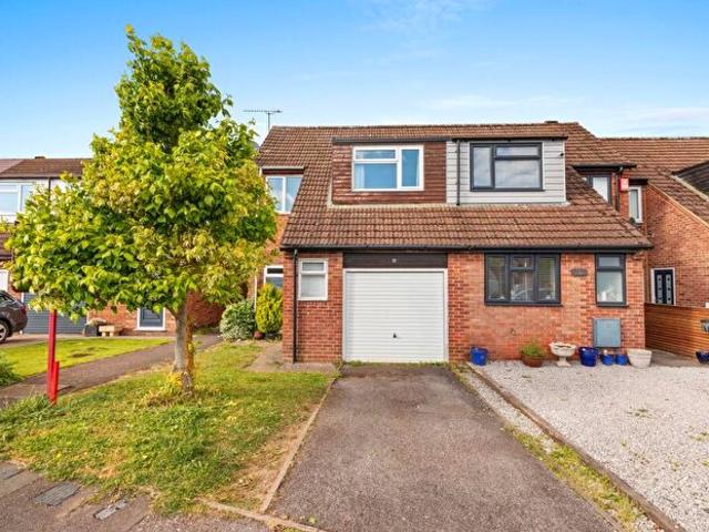 3 Bedroom End Of Terrace House To Rent In Grenville Way, Thame, OX9