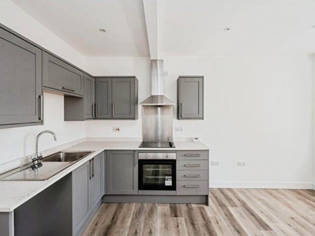3 Bedroom End Of Terrace House To Rent In Heol Twrch, Swansea, SA9