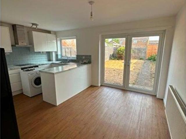 3 Bedroom End Of Terrace House To Rent In Hillgrounds Road, Bedford, MK42