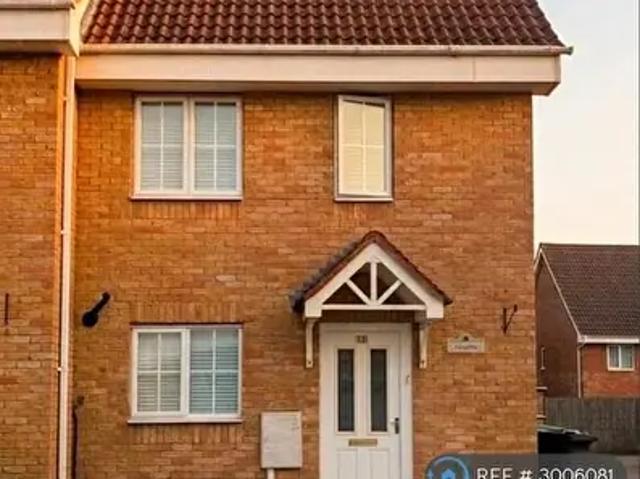 3 Bedroom End Of Terrace House To Rent In Leeds Close, Corby, NN18