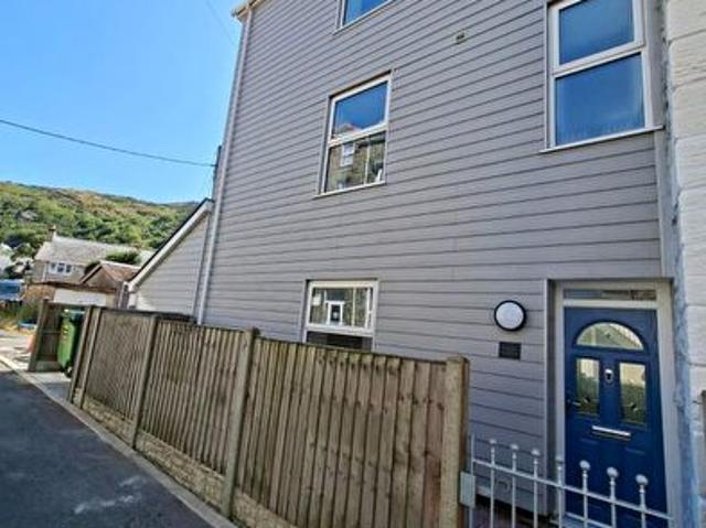 3 Bedroom End Of Terrace House To Rent In Marine Parade, Barmouth, LL42
