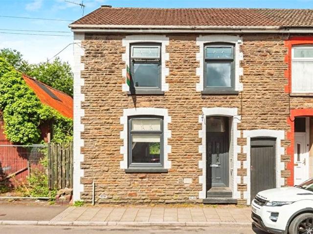 3 Bedroom End Of Terrace House To Rent In Mill Street, Porth, CF39
