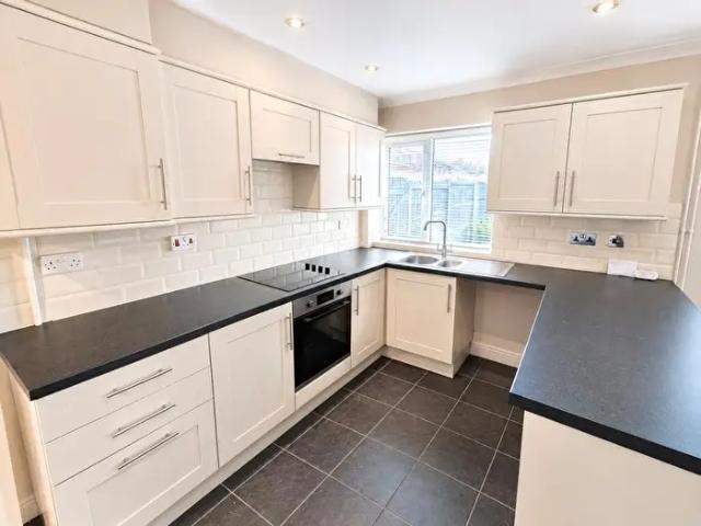 3 Bedroom End Of Terrace House To Rent In Nethercote Gardens, Solihull, West Midlands, B90