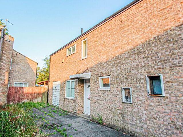 3 Bedroom End Of Terrace House To Rent In Norse Walk, Corby, NN18