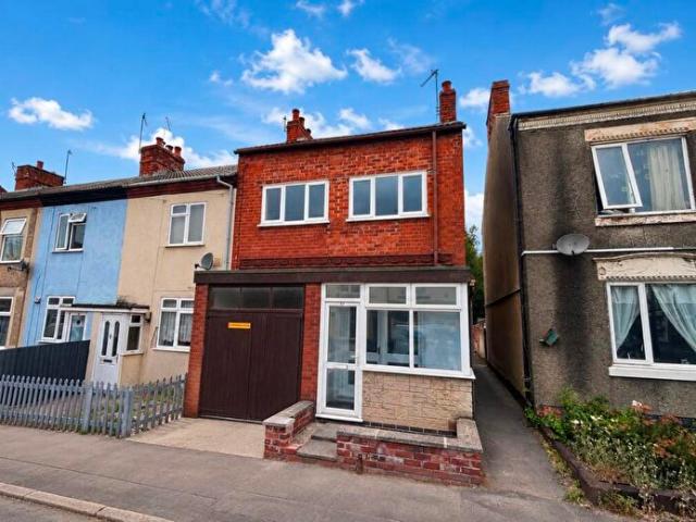 3 Bedroom End Of Terrace House To Rent In Oxford Street, Coalville, LE67