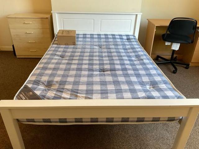 3 Bedroom End of Terrace To Rent in Nottingham