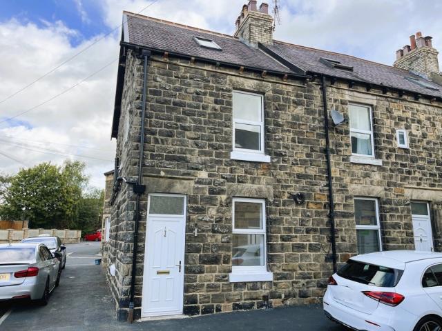 3 Bedroom End Terrace House To Let