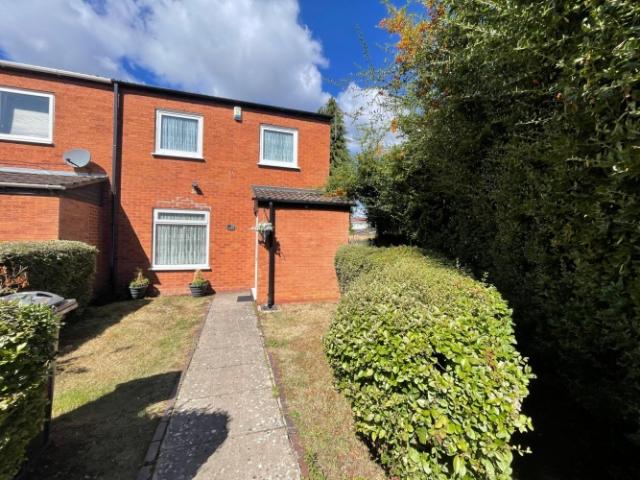 3 Bedroom End Terraced House To Rent