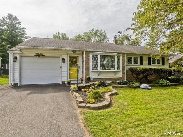 3 bedroom, Enfield CT 06082 105512446