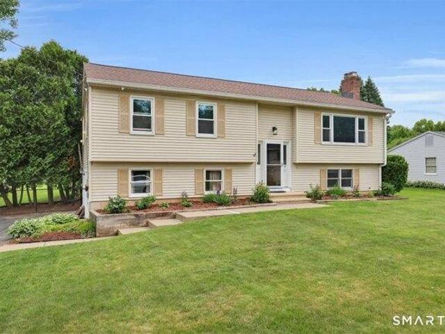 3 bedroom, Enfield CT 06082 105289608