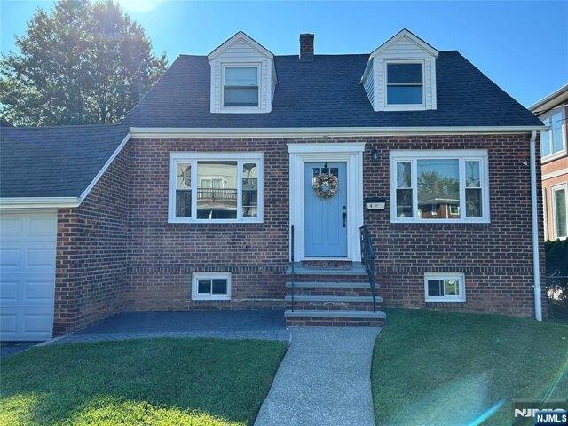 3 bedroom, Englewood Cliffs NJ 07632 105232152