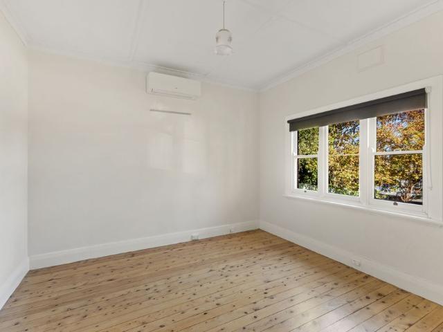 3 Bedroom East Albury Charm
