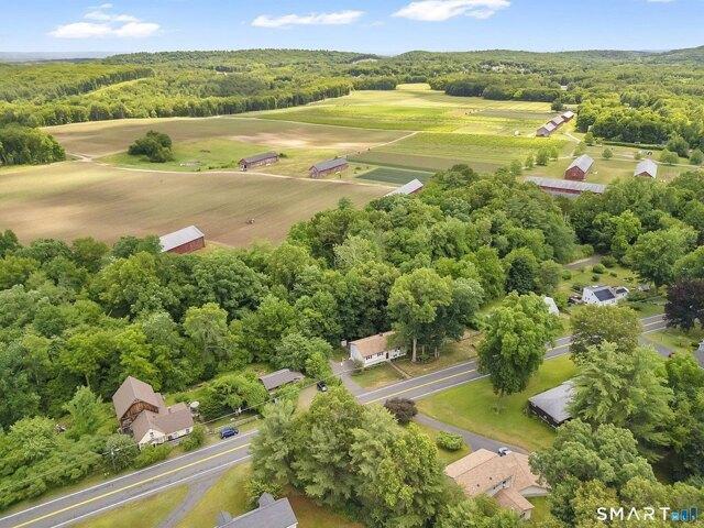 3 bedroom, East Granby CT 06026 104328873