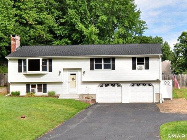 3 bedroom, East Granby CT 06026 105497764