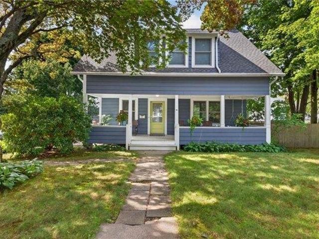 3 bedroom, East Greenwich RI 02818 105710111