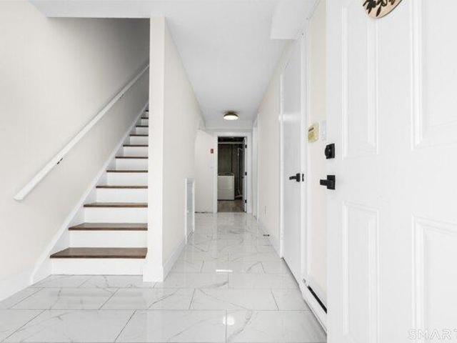 3 bedroom, East Haven CT 06513 105425050