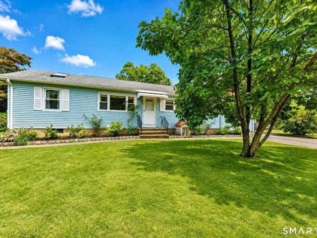 3 bedroom, East Haven CT 06512 104850510