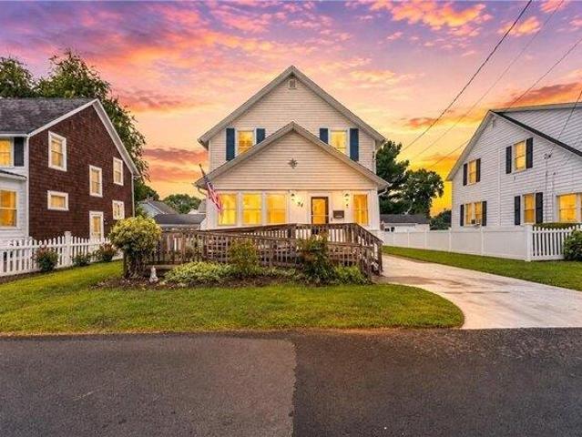 3 bedroom, East Providence RI 02914 104831758