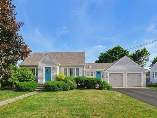3 bedroom, East Providence RI 02915 105614729