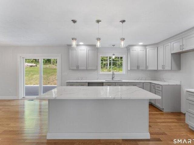 3 bedroom, Eastford CT 06242 105279371