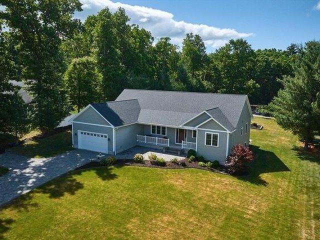 3 bedroom, Easthampton MA 01027 104607130