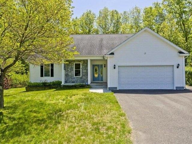 3 bedroom, Easthampton MA 01027 104607719