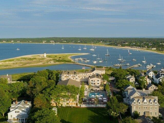 3 bedroom, Edgartown MA 02539 104809761