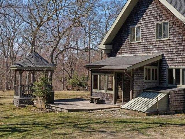 3 bedroom, Edgartown MA 02539 104832689