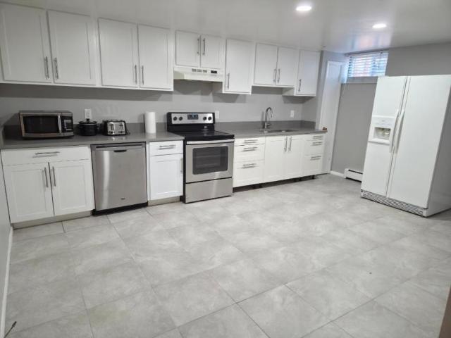 3 bedroom, Edgewater CO 80214 104874904