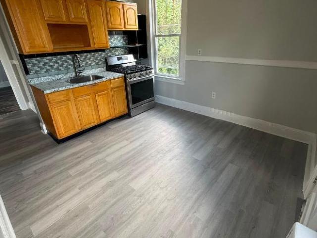 3 bedroom, Elizabeth NJ 07206 LS105902452