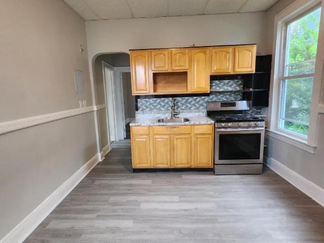 3 bedroom, Elizabeth NJ 07206 LS105919270