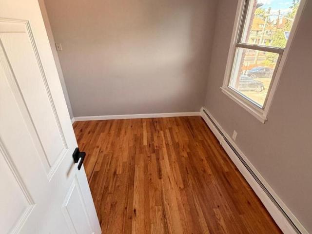 3 bedroom, Elizabeth NJ 07201 105968086