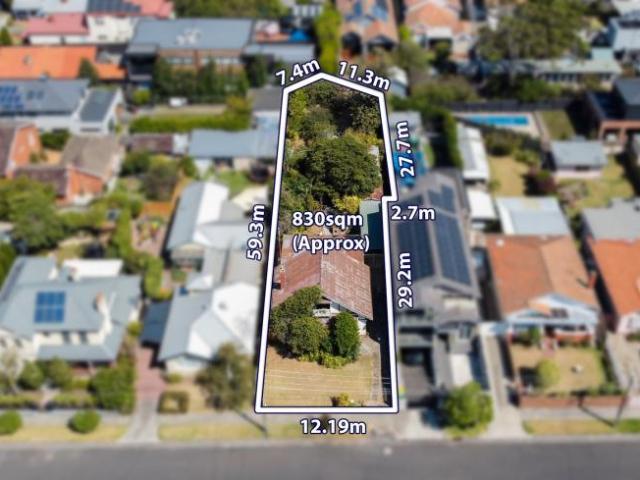 3 Bedroom House Essendon VIC 102768346