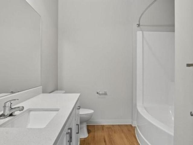 3 bedroom, Eugene OR 97408 105264853