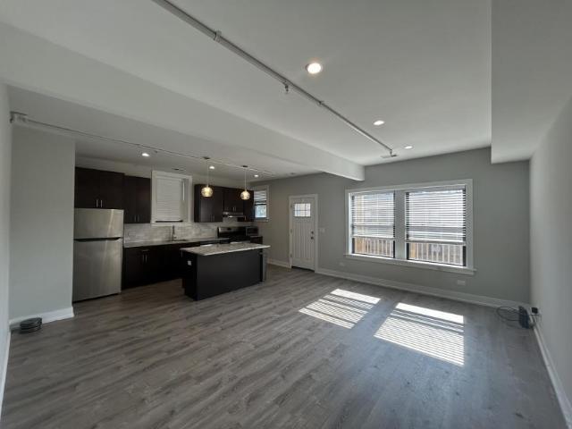 3 bedroom, Evanston IL 60202 104989421