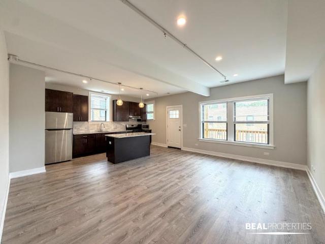 3 bedroom, EVANSTON IL 60202 105827868