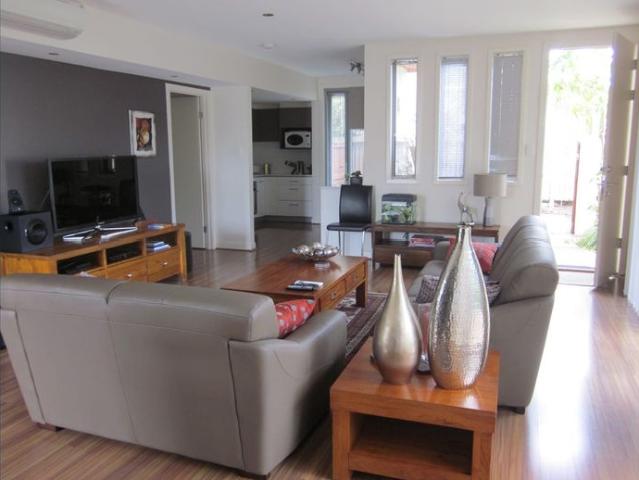 3 BEDROOM EXECUTIVE TOWNHOUSE