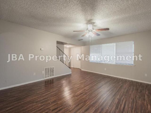 3 bedroom, Fort Worth TX 76140 LS105595612