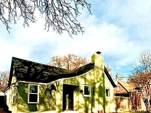 3 bedroom, Fort Worth TX 76103 105903181