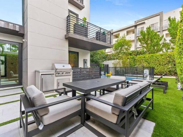 3 bedroom, Fort Lauderdale FL 33304 106043949